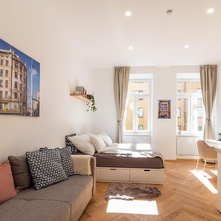 Vienna Central Apartment Bagian luar foto