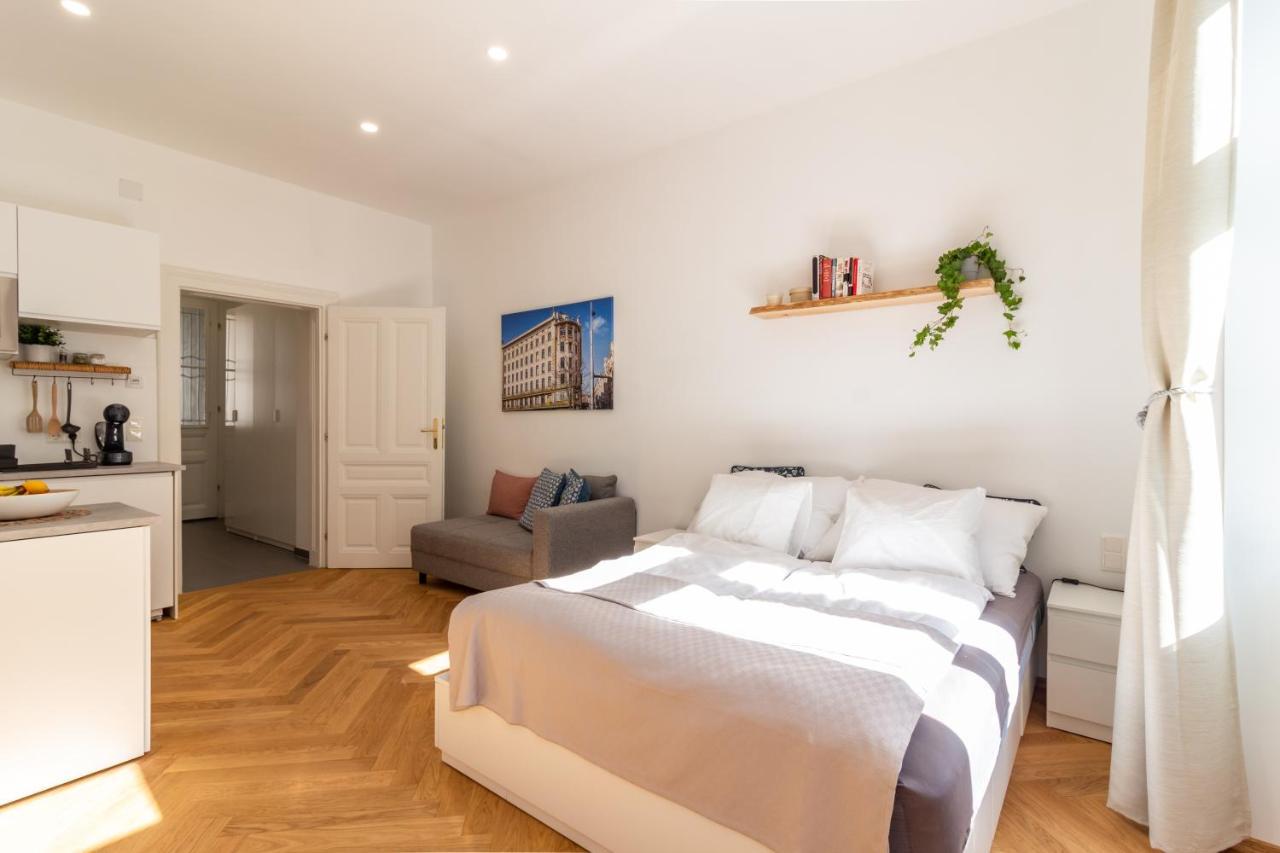 Vienna Central Apartment Bagian luar foto